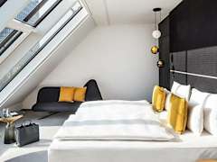 Zimmerbild 8