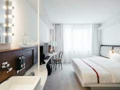 Zimmerbild 10