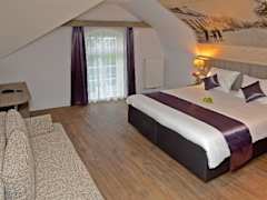 Zimmerbild 8
