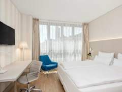 Zimmerbild 13