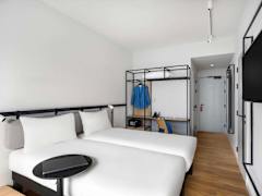 Zimmerbild 16