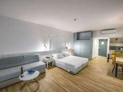 Zimmerbild 4