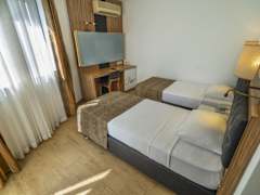 Zimmerbild 4