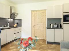 Zimmerbild 13