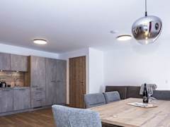 Zimmerbild 9