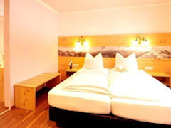Zimmerbild 6