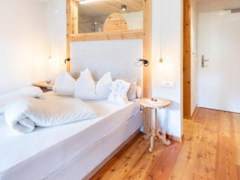 Zimmerbild 4