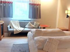 Zimmerbild 16