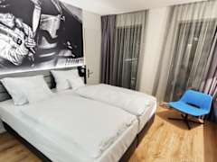 Zimmerbild 23