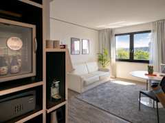 Zimmerbild 7