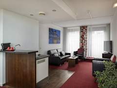 Zimmerbild 9