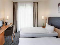 Zimmerbild 13