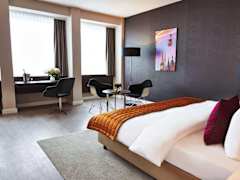 Zimmerbild 11