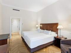 Zimmerbild 44