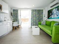 Zimmerbild 8