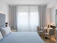 Zimmerbild 4