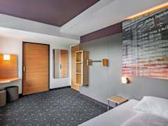 Zimmerbild 8