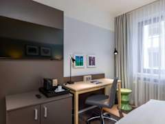 Zimmerbild 14