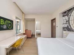 Zimmerbild 6