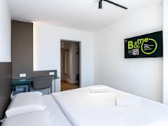 Zimmerbild 9