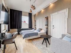Zimmerbild 32
