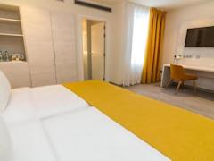 Zimmerbild 3