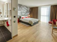 Zimmerbild 6